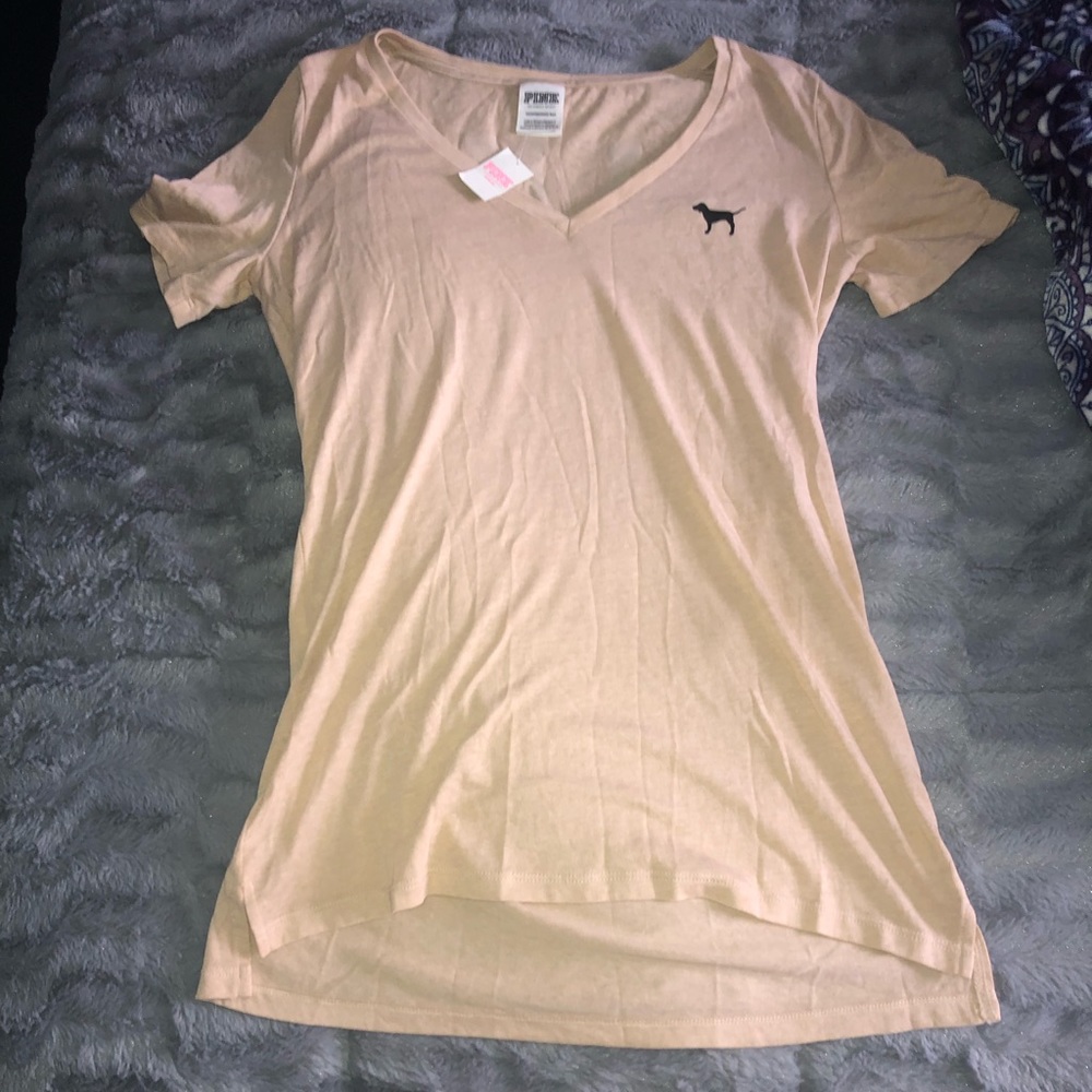 NWT VS PINK T-SHIRT